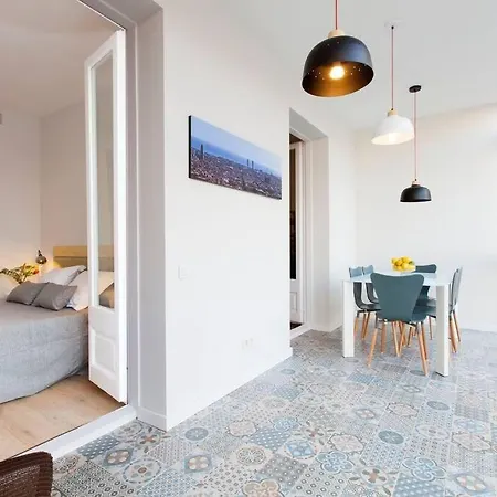 Daire Paseo De Gracia Spacious 4bd - 4bth Barselona