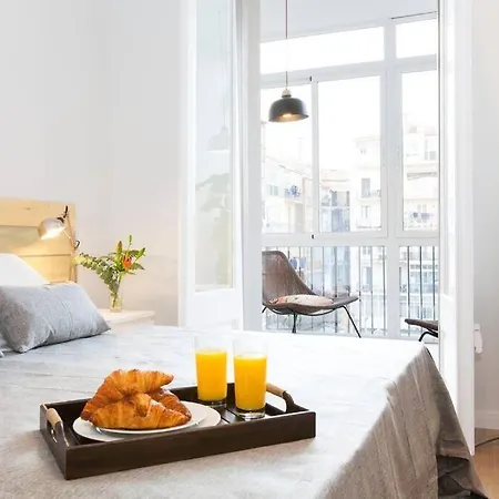 Paseo De Gracia Spacious 4bd - 4bth Barselona