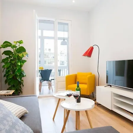 Paseo De Gracia Spacious 4bd - 4bth Apartman *