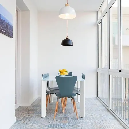 Paseo De Gracia Spacious 4bd - 4bth Apartman *
