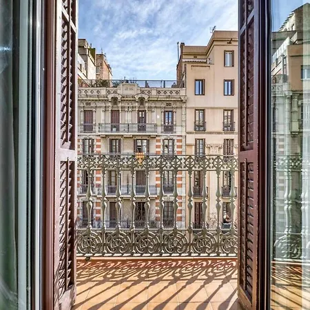 דירה Paseo De Gracia Spacious 4bd - 4bth *